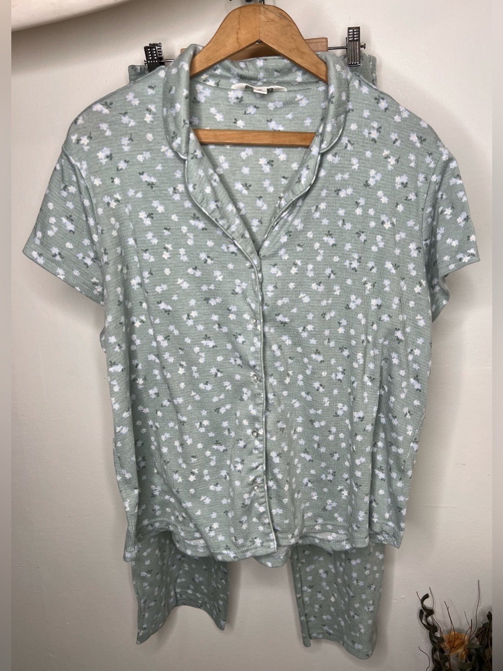 Laura Ashley 2 pc Pajama Set